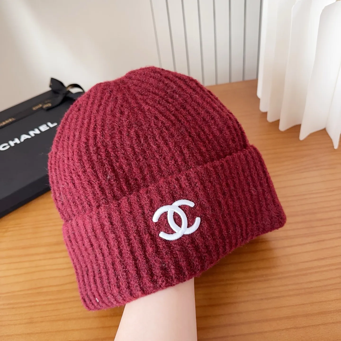 💰50 Chanel official website releases CHANEL small and popular knitted hat! Xiaohongshu’s new product is released, it’s so 🉑️, high-elastic fabric, classic colors, same style for men and women.