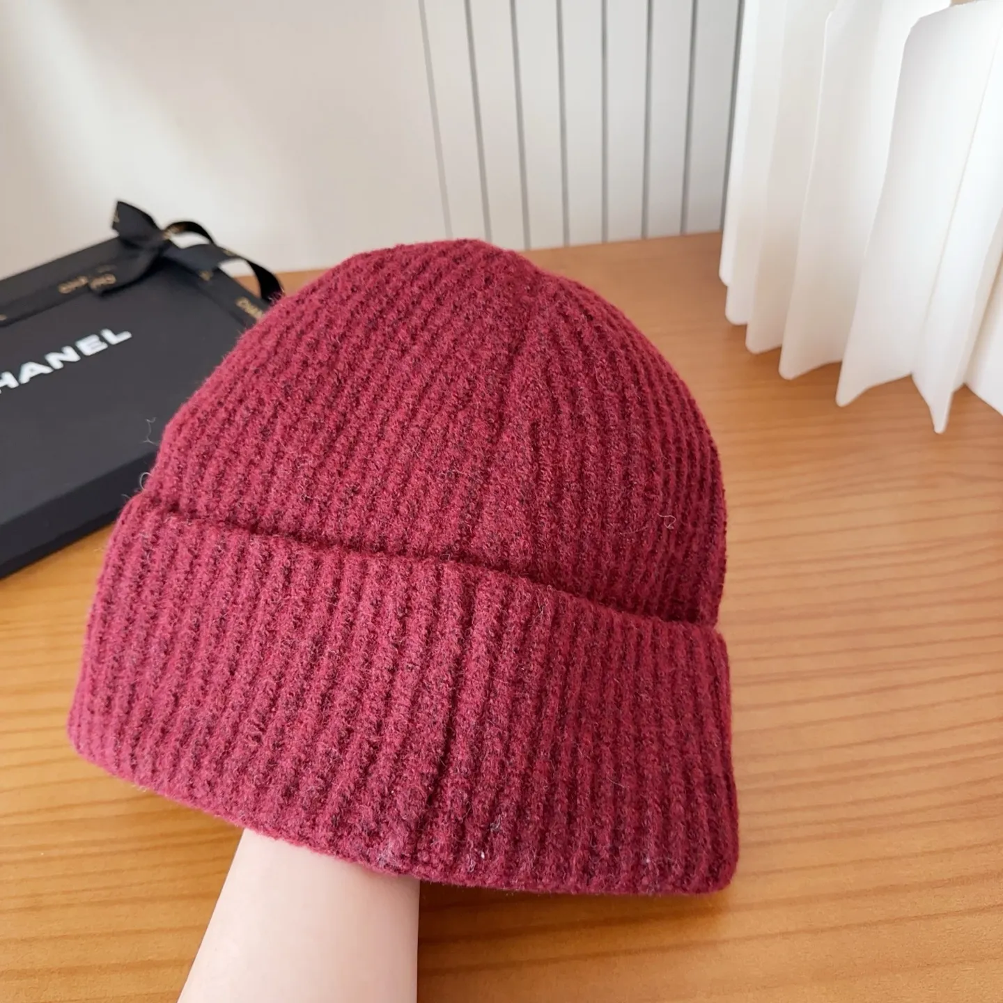 💰50 Chanel official website releases CHANEL small and popular knitted hat! Xiaohongshu’s new product is released, it’s so 🉑️, high-elastic fabric, classic colors, same style for men and women.