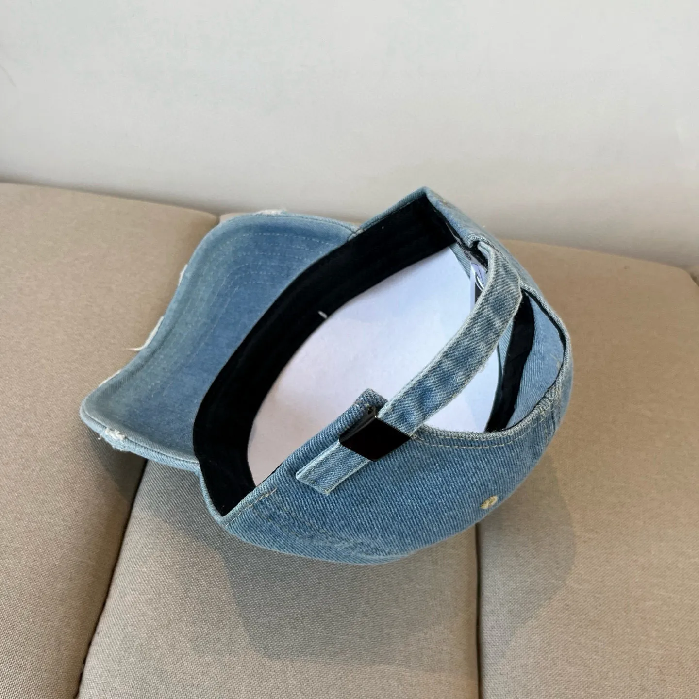 P60💰Chanel CHANEL new baseball cap, Xiaoxiang classic and simple, fashionable and casual design, popular new product