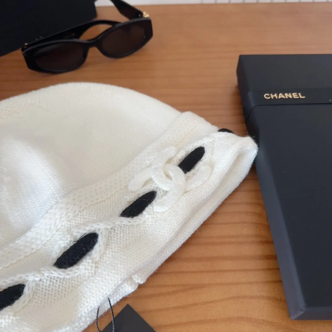 💰70 Chanel official website releases CHANEL small and popular knitted hat! Xiaohongshu’s new product is released, it’s so 🉑️, high-elastic fabric, classic colors, same style for men and women.