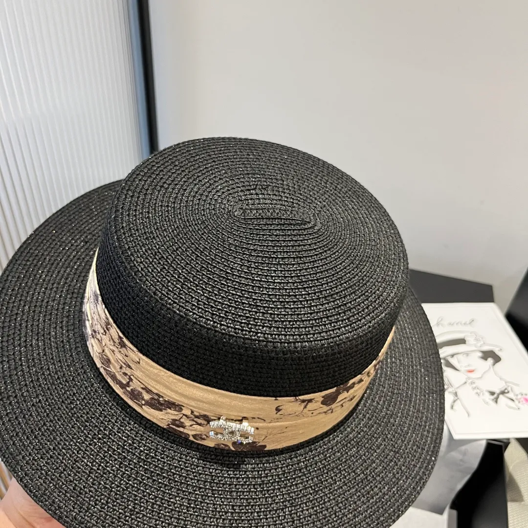 💰130¥ Chanel flat-top straw hat, top hat, head circumference 57cm