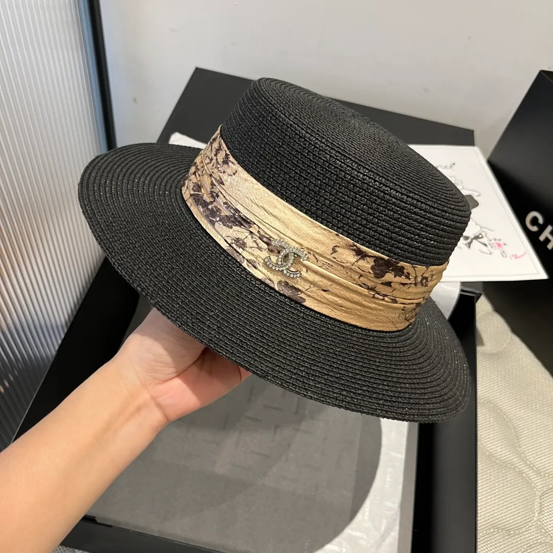 💰130¥ Chanel flat-top straw hat, top hat, head circumference 57cm