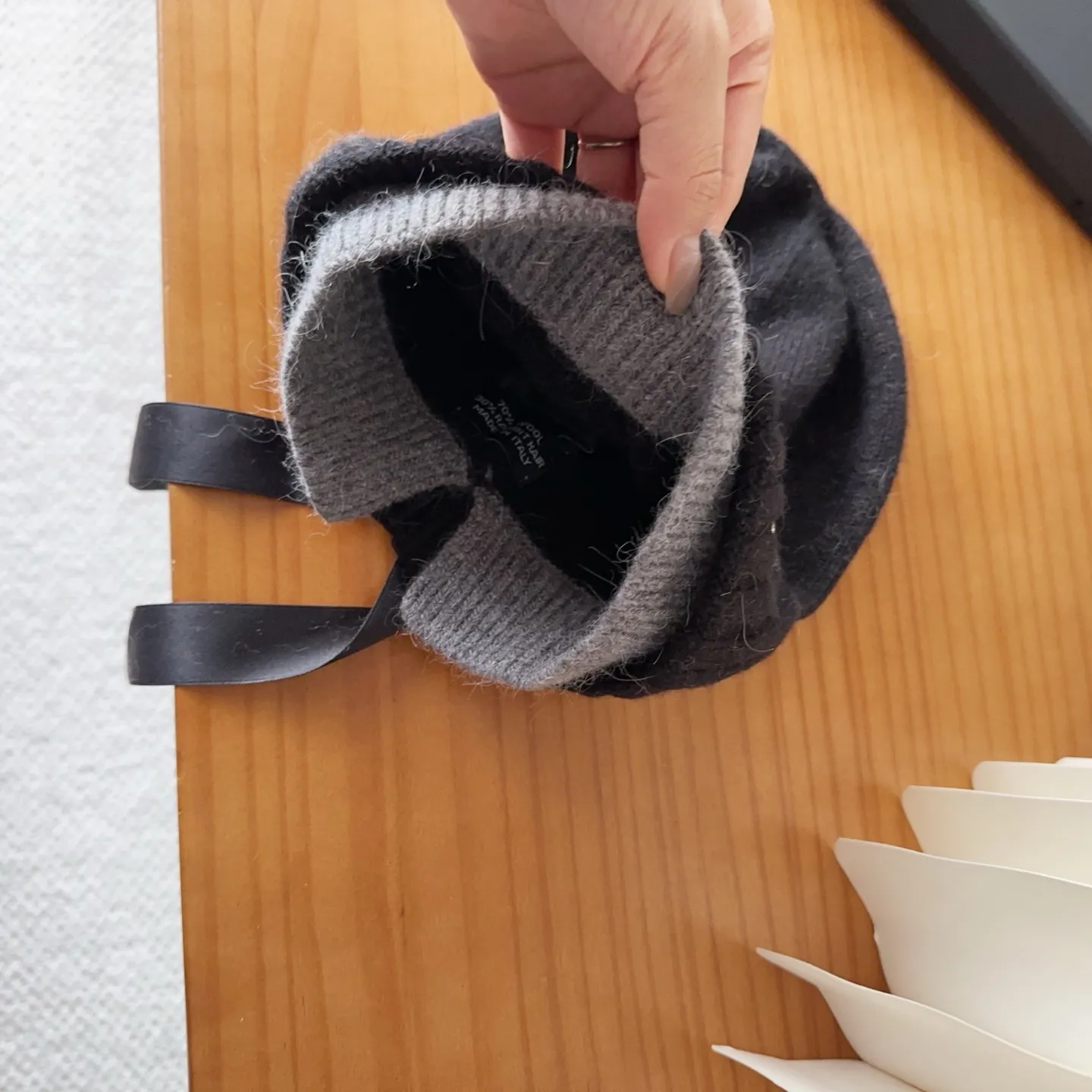 💰80 Chanel official website releases CHANEL small and popular knitted hat! Xiaohongshu’s new product is released, it’s so 🉑️, high-elastic fabric, classic colors, same style for men and women.