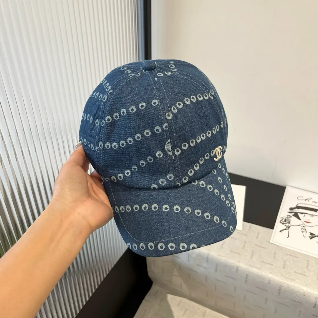 💰90¥ Chanel denim peaked hat, 25 years new counter model, head circumference 57cm