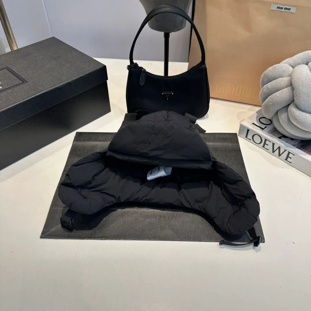 p70 Chanel 2024 new autumn and winter down cotton thunder cap