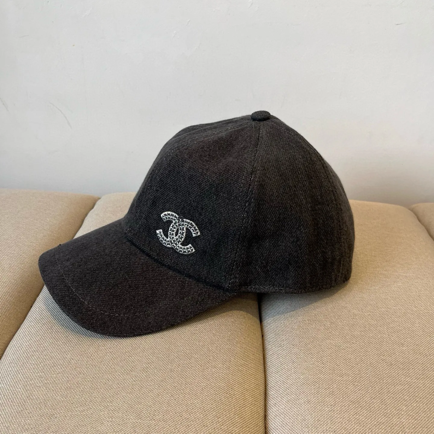 P60💰Chanel CHANEL new baseball cap, Xiaoxiang classic and simple, fashionable and casual design, popular new product