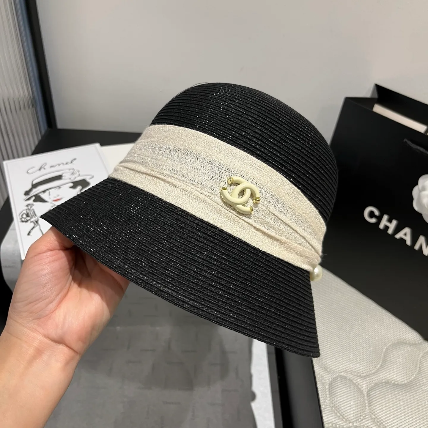 💰140¥ Chanel ladylike straw hat, basin hat, made of high-grade PP straw, head circumference 57cm