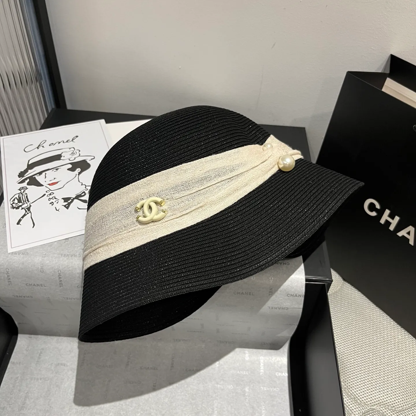 💰140¥ Chanel ladylike straw hat, basin hat, made of high-grade PP straw, head circumference 57cm