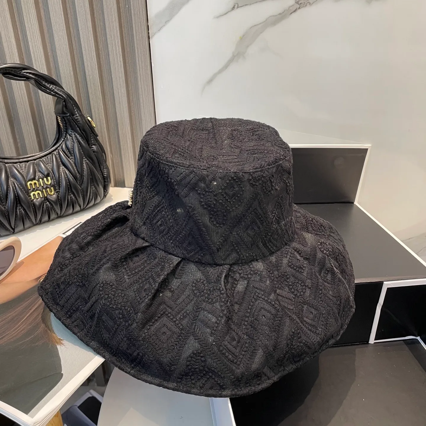 P80 Chanel Chanel large brim sun protection fisherman hat, summer UV protection seaside vacation beach sun hat sun protection sun hat simple internet celebrity style, head circumference 57cm