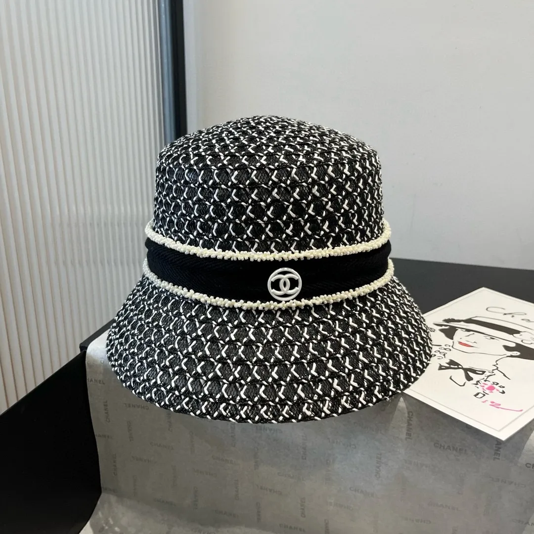 💰110¥. Chanel new straw hat, head circumference 57cm