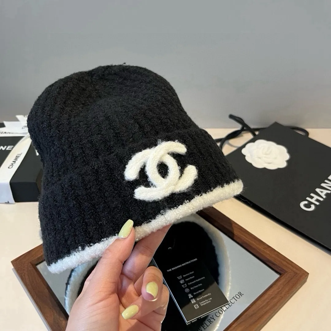 💰70¥ Chanel knitted beanie