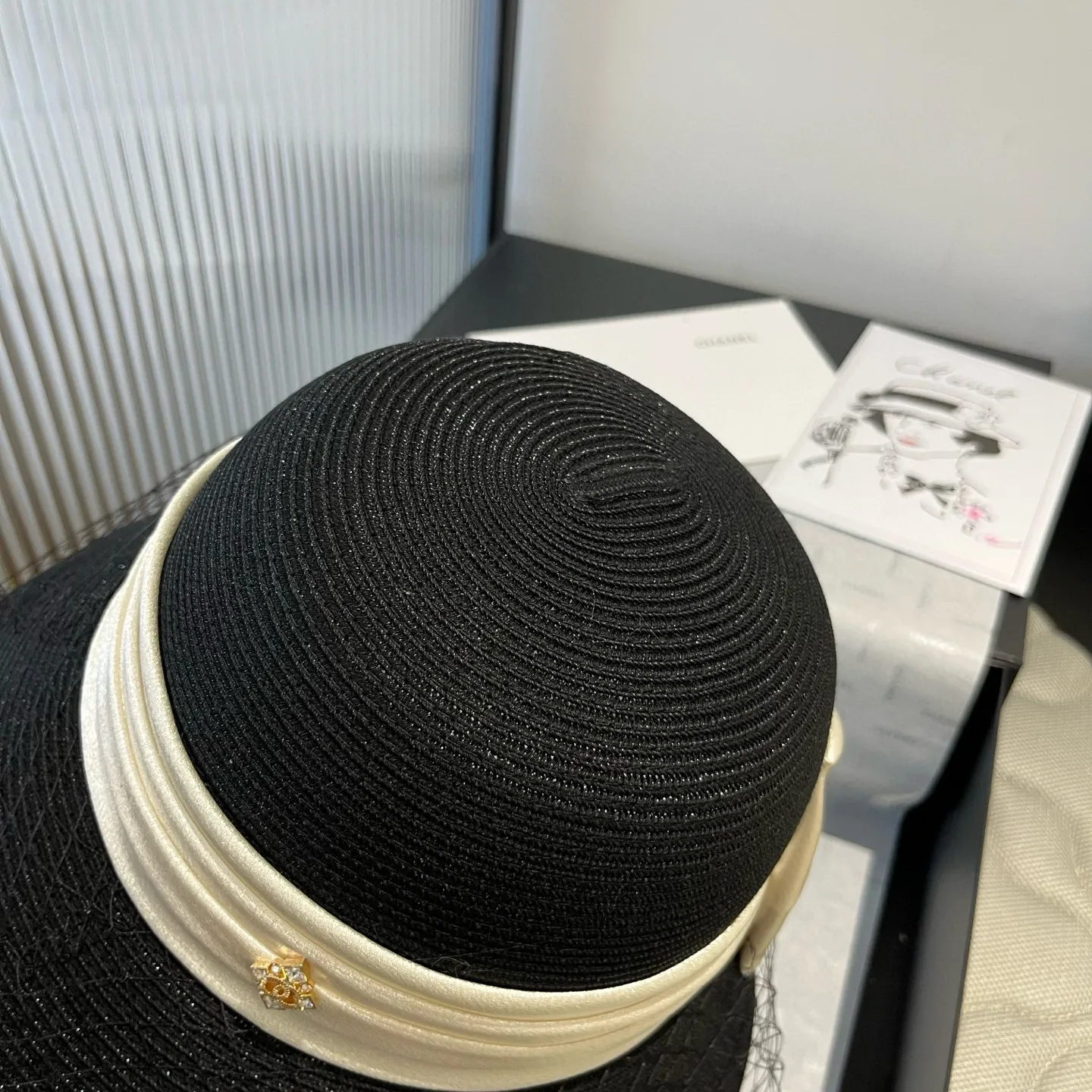 💰170¥ Chanel mesh basin hat, made of high-grade PP straw, head circumference 57cm
