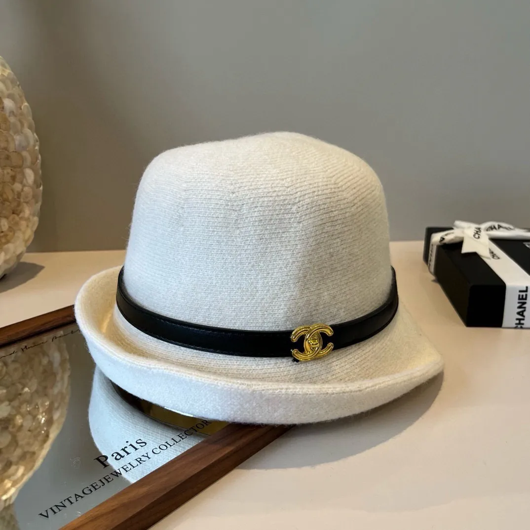 💰160¥ Chanel's new wool curled basin hat, irregular cut design, head circumference 57cm
