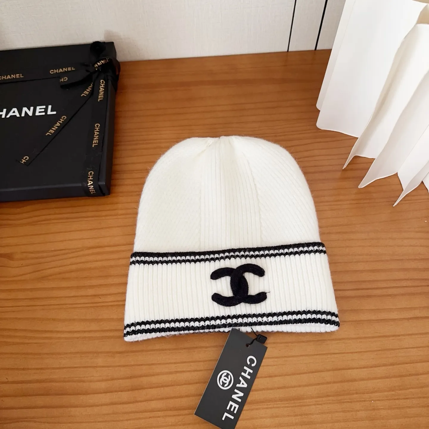 💰70 Chanel official website releases CHANEL small and popular knitted hat! Xiaohongshu’s new product is released, it’s so 🉑️, high-elastic fabric, classic colors, same style for men and women.