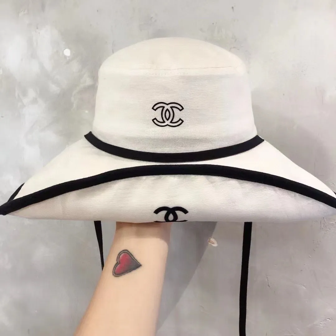 120¥ Chanel large brim bucket hat, canvas hat, simple internet celebrity style, head circumference 57cm