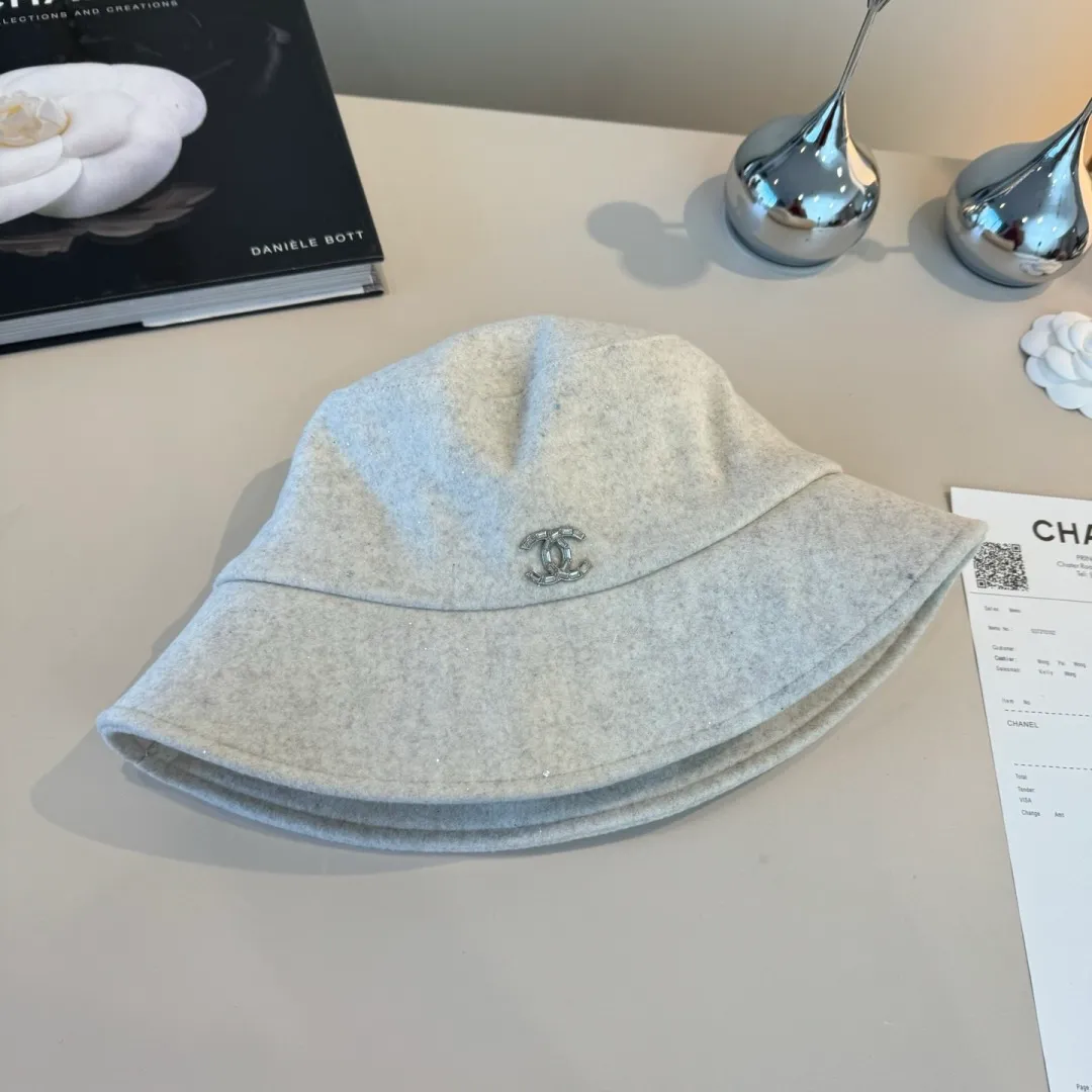 💰100¥ Chanel new bucket hat, head circumference 57cm
