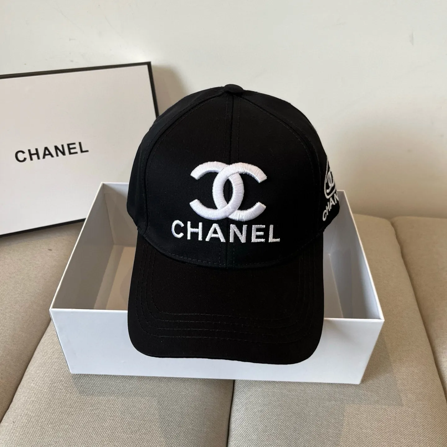 P60 CHANEL new baseball cap, Xiaoxiang classic and simple, fashionable and casual design, popular new product