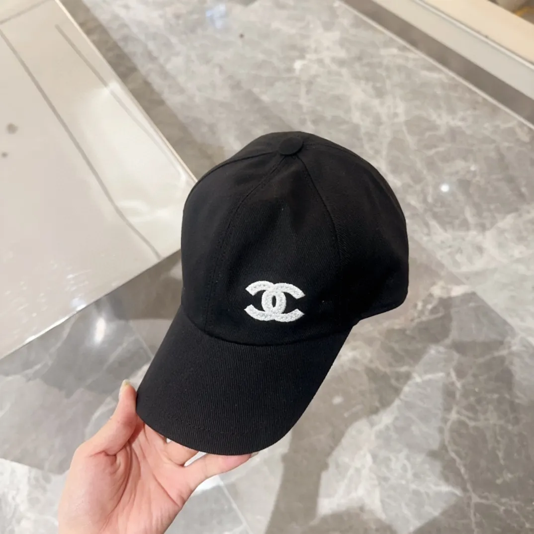 💰90 CHANEL new baseball cap, classic and simple, fashionable and casual design