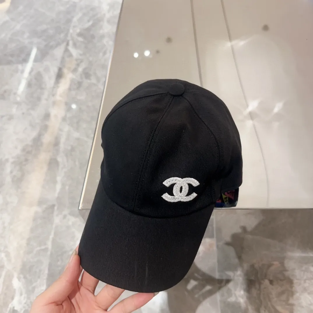 💰90 CHANEL new baseball cap, classic and simple, fashionable and casual design