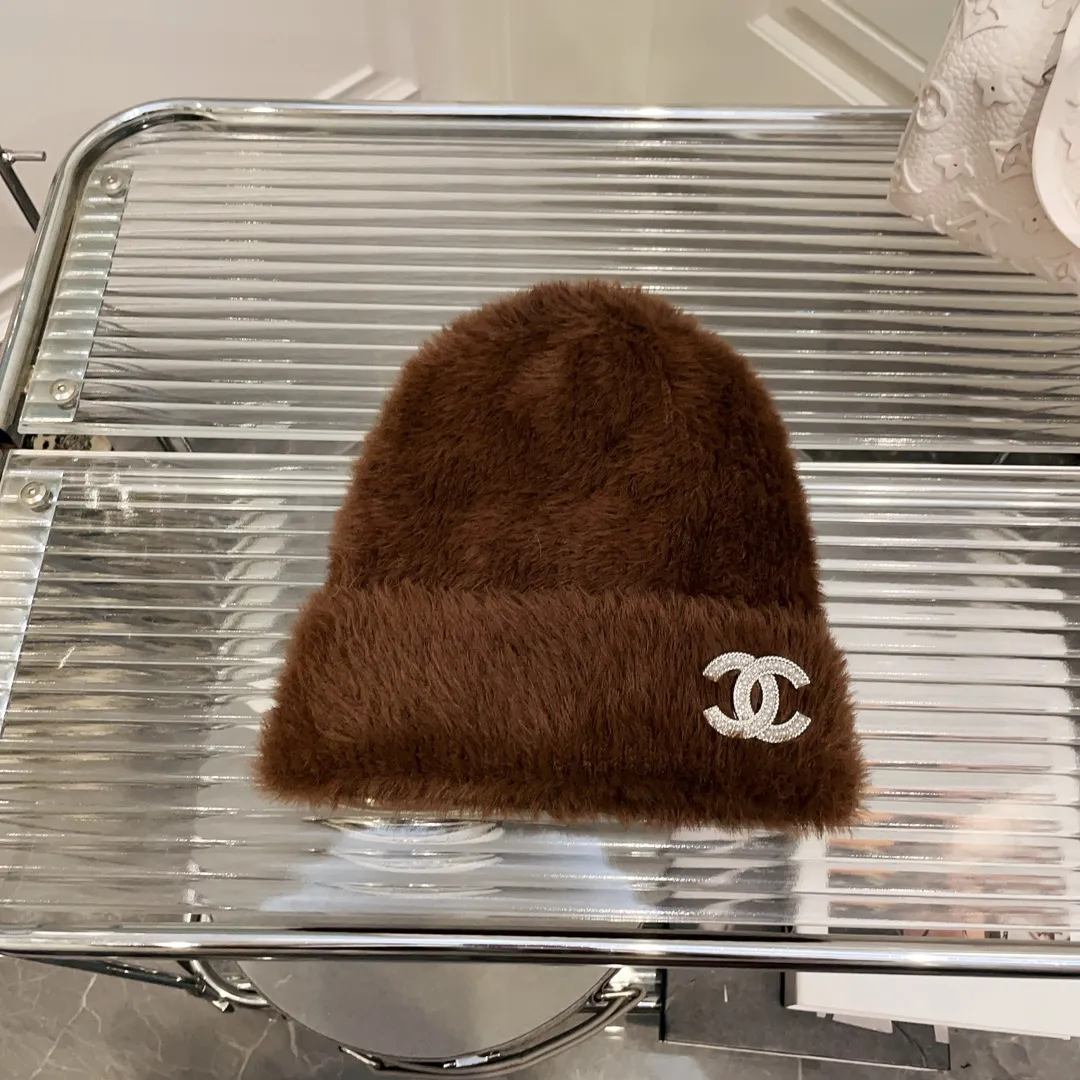 P56 CHANEL Chanel autumn and winter waterproof mink knitted cold hat Fairy gentle and sweet knitted wool hat Fried chicken soft and smooth fabric, great elasticity, super beautiful