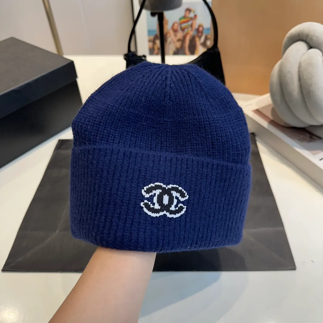 P50 Chanel knitted beanie