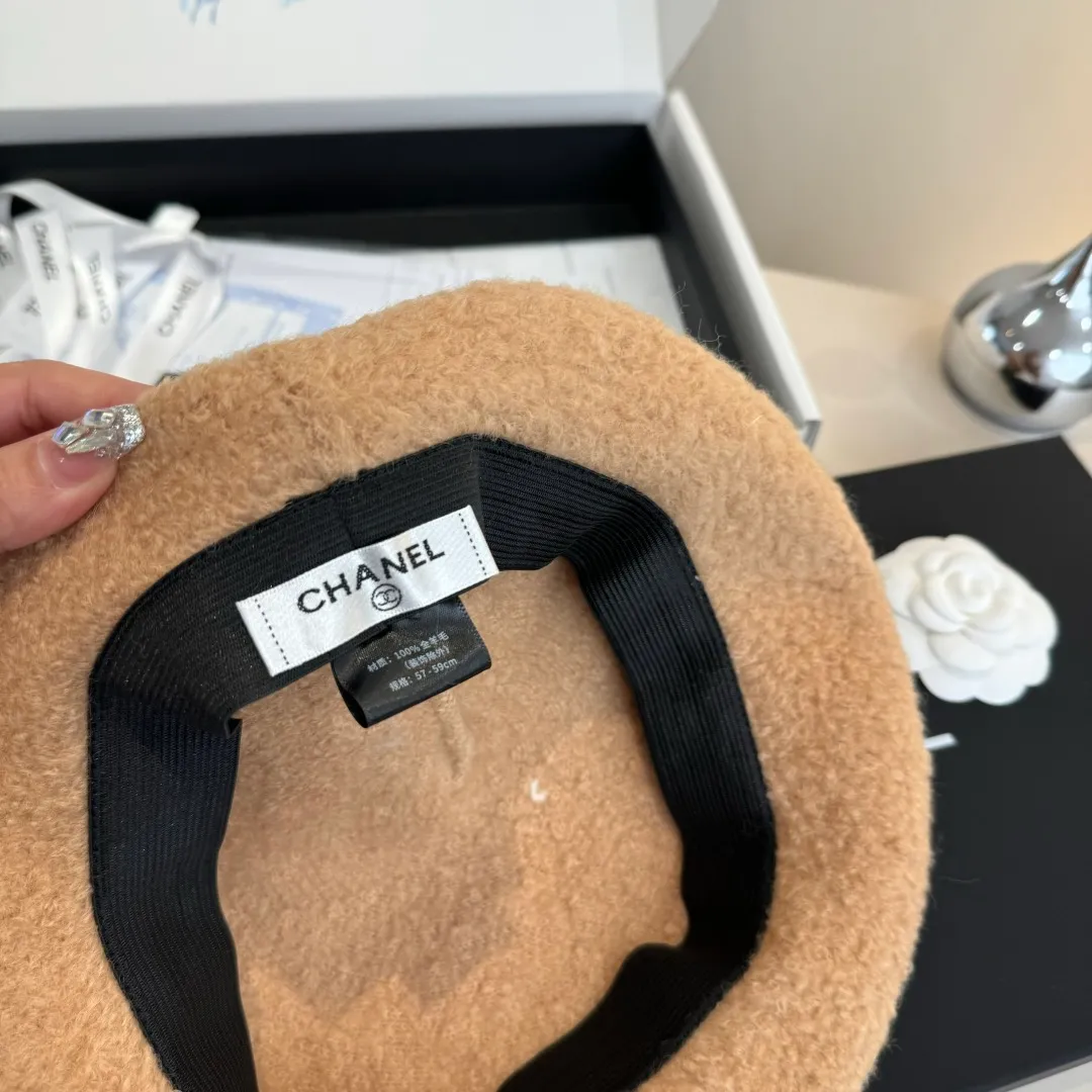 💰120¥ Chanel wool beret, pumpkin hat, 100% wool🦙 fabric, head circumference 57cm