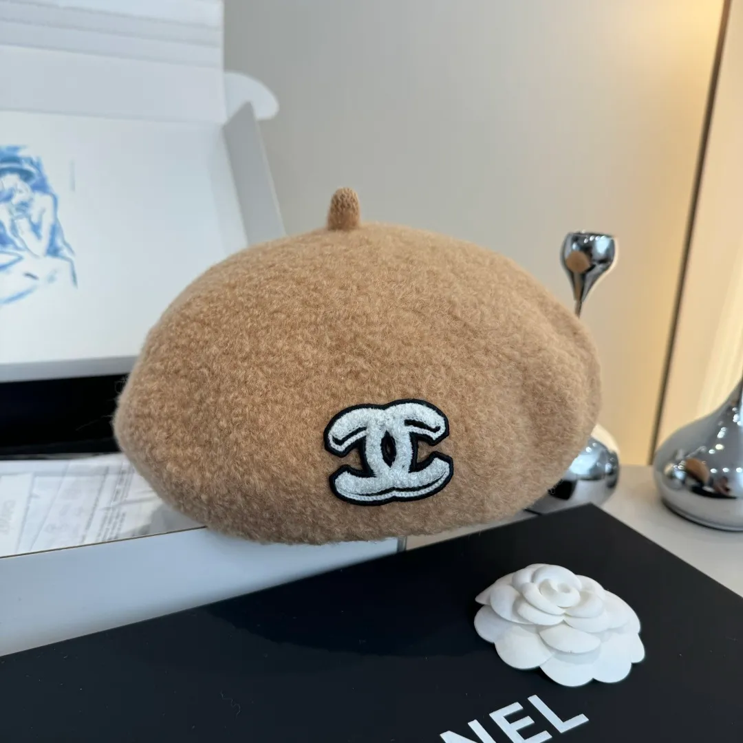 💰120¥ Chanel wool beret, pumpkin hat, 100% wool🦙 fabric, head circumference 57cm