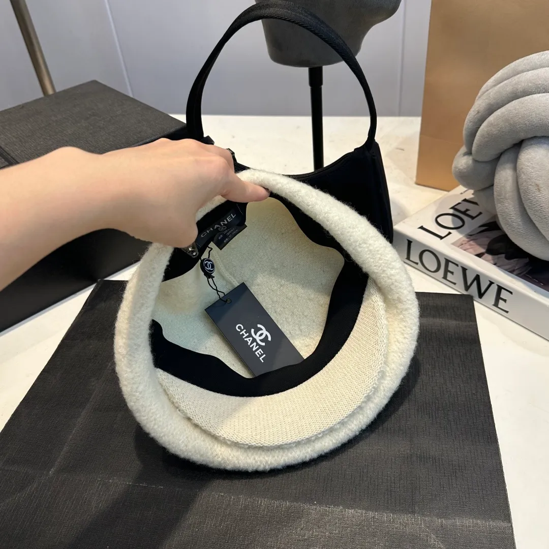 P80 Chanel Chanel retro Japanese milk silk octagonal hat women's versatile hollow fashion face-showing short-brimmed British pumpkin hat summer