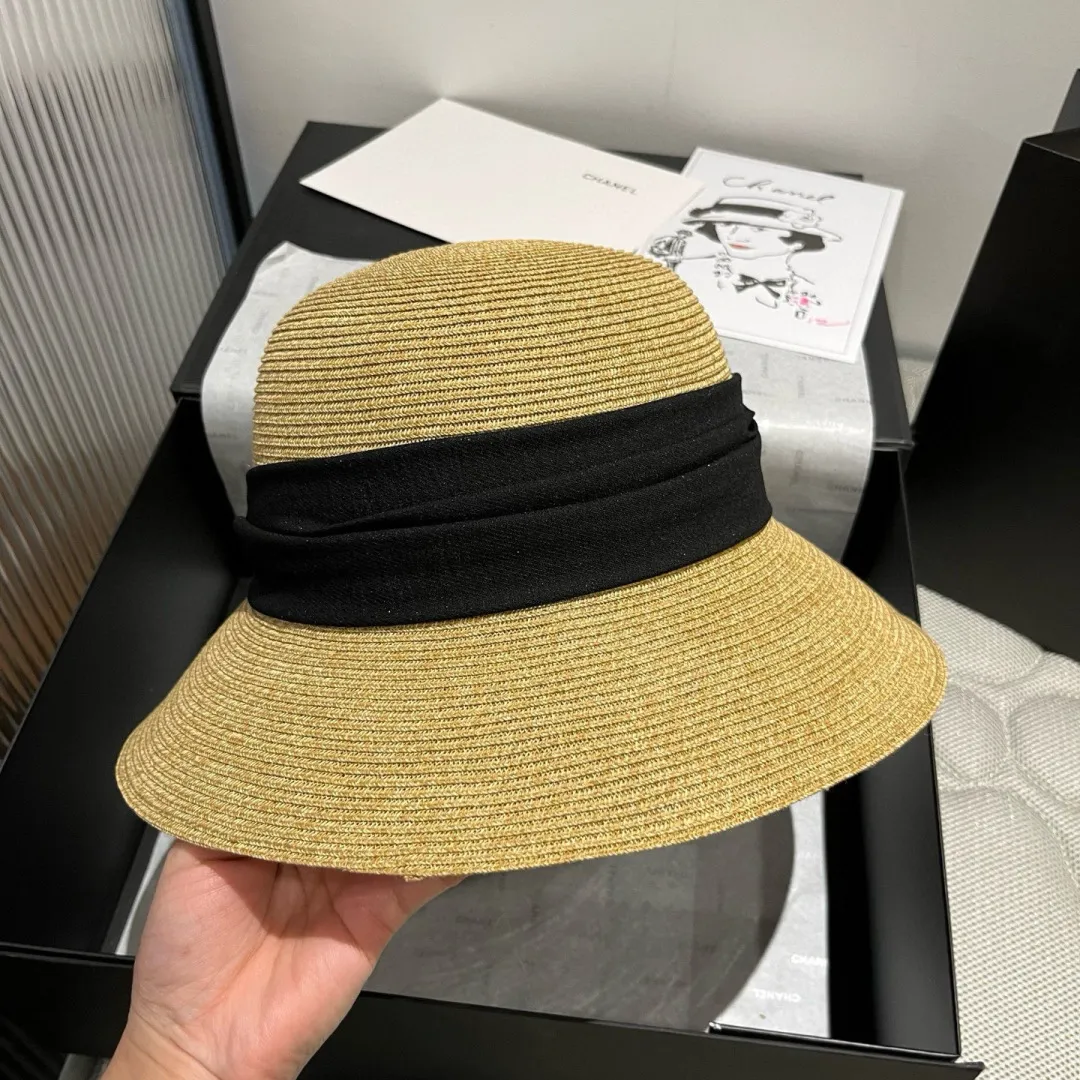 💰150¥ Chanel straw hat, made of fine straw, foldable, head circumference 57cm