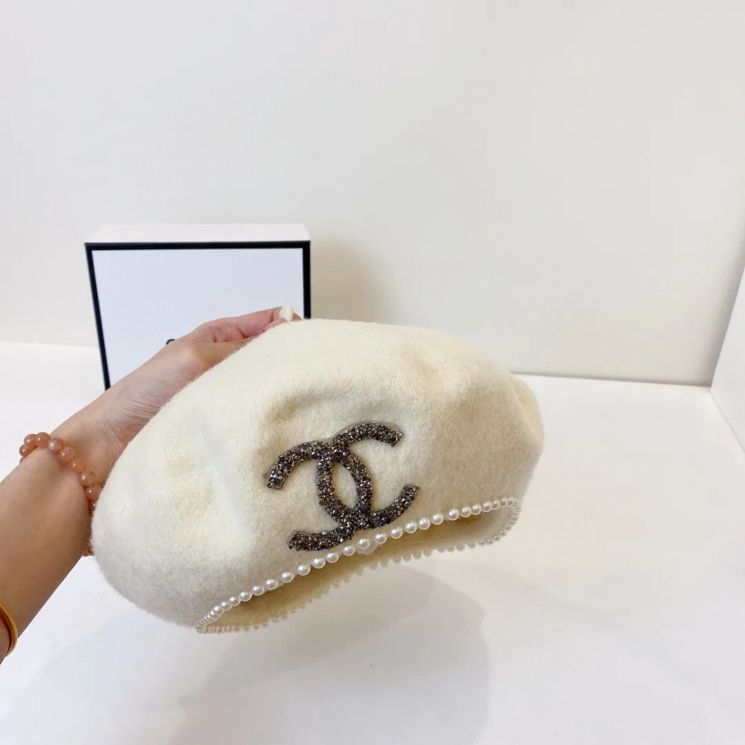 Special P80💛 Comes with dust bag [CHANEL Chanel] 2021 autumn and winter new style wool pearl-edged small fragrant beret, super good fit! ❕Super versatile! Goddess style, versatile for street wear