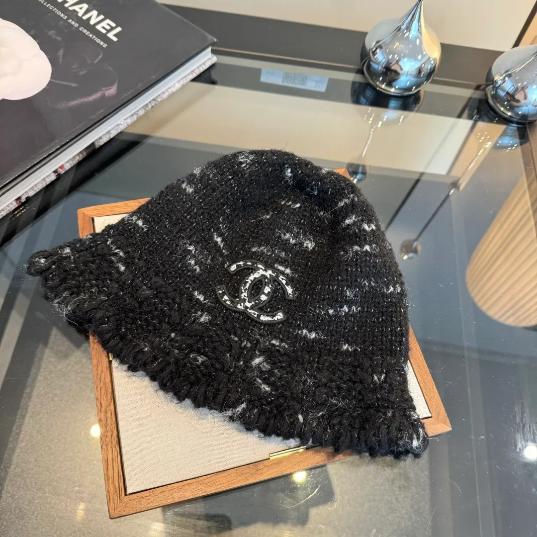 💰100¥ Chanel new knitted bucket hat