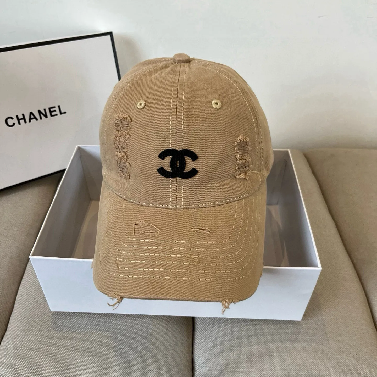 P60 CHANEL new baseball cap, Xiaoxiang classic and simple, fashionable and casual design, popular new product