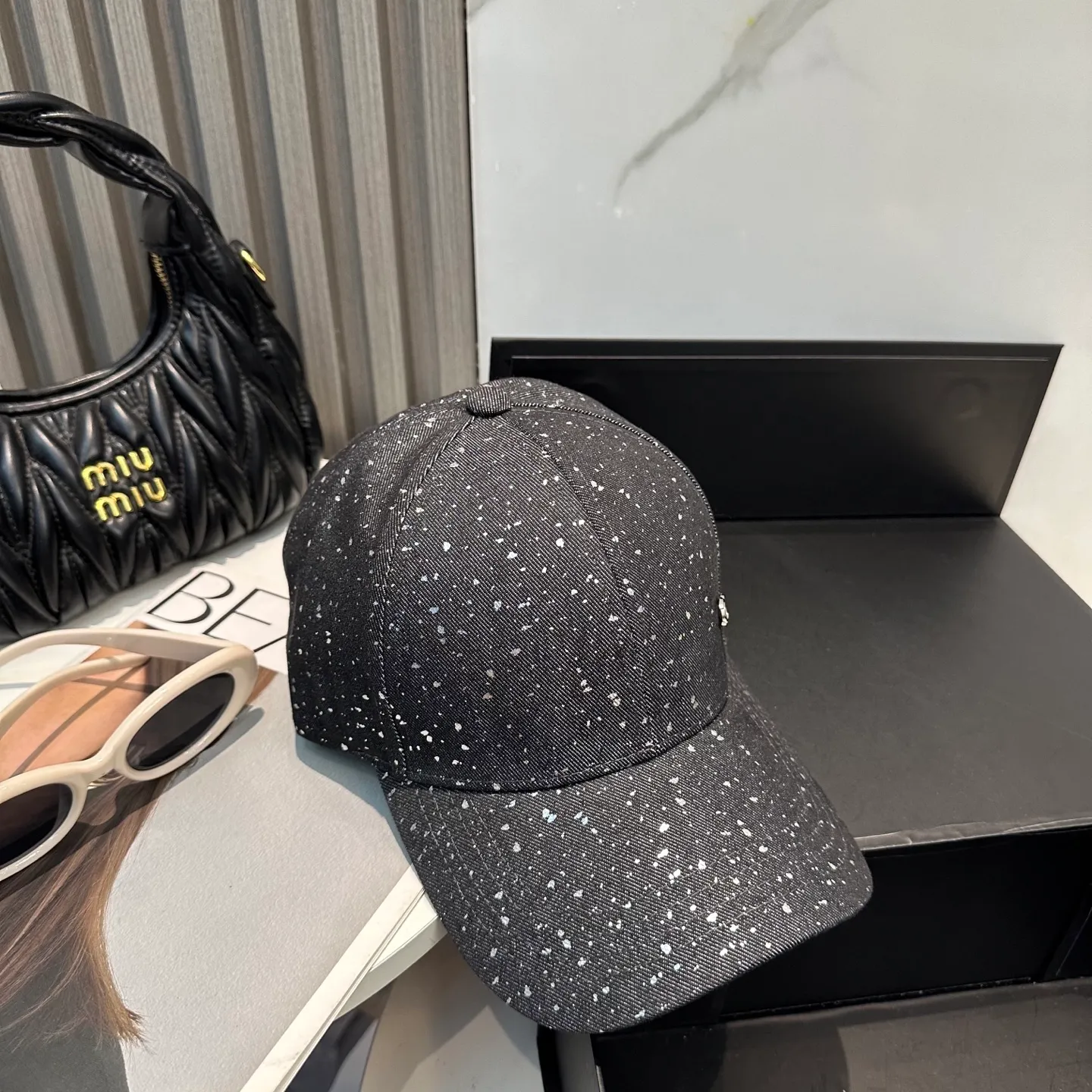 P70 CHANEL baseball cap, classic and simple logo Xiaoxiang, fashionable and casual design, Xiaohongshu internet celebrity hot model