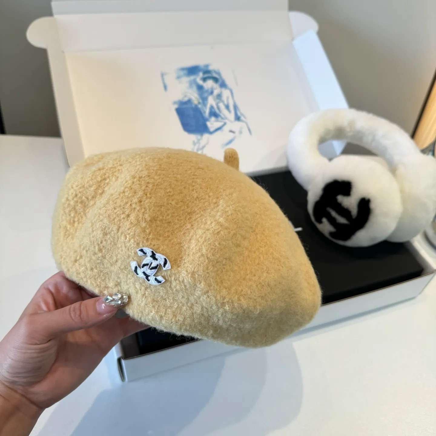 💰100¥ Chanel new cashmere beret, head circumference 57cm