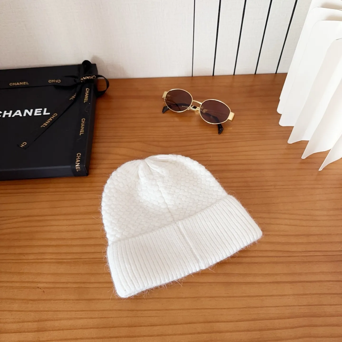 💰90 Chanel official website releases CHANEL small and popular knitted hat! Xiaohongshu’s new product is released, it’s so 🉑️, high-elastic fabric, classic colors, same style for men and women.