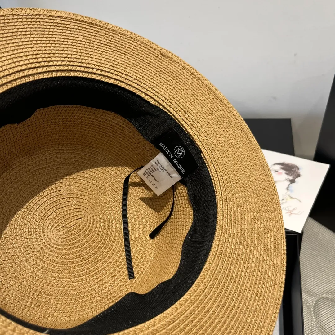 💰110¥ Chanel's new double M flat hat, sunshade hat, head circumference 57cm