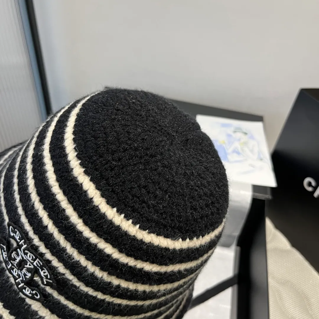 💰90¥ Chanel new knitted bucket hat, head circumference 57cm