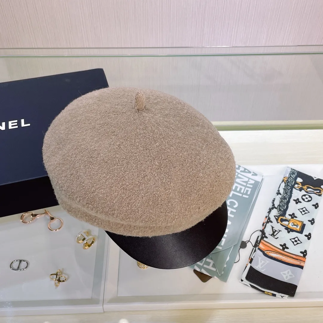 P70🔥 Chanel's new autumn and winter custom-made military cap, contrasting color fabric, niche yet high-end! The latest style of Xiaoxiangfeng, a must-have for celebrities