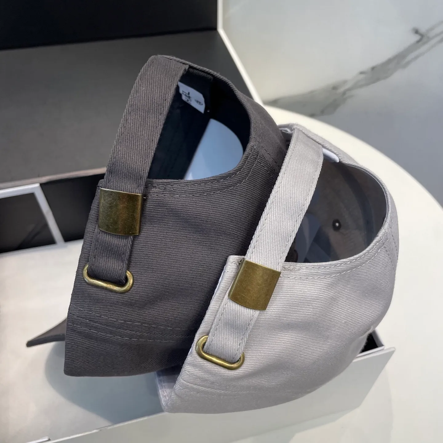 P50 CHANEL new high-end diamond hard-top baseball cap, Xiaoxiang logo is classic and simple, fashionable and casual design, popular new product