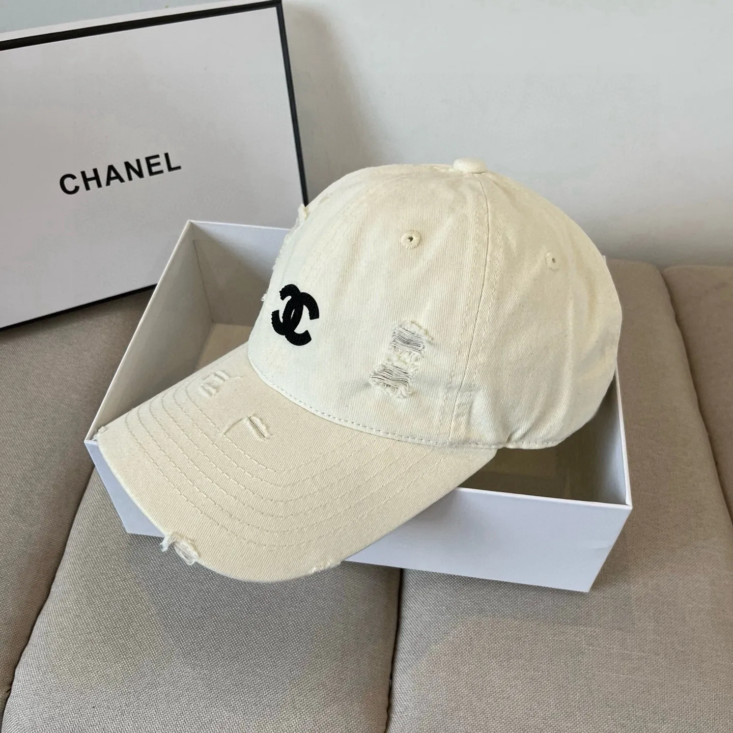 P60 CHANEL new baseball cap, Xiaoxiang classic and simple, fashionable and casual design, popular new product
