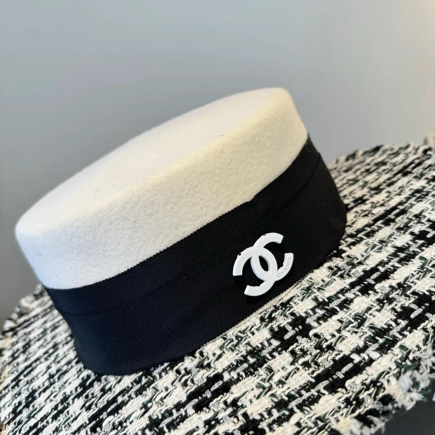💰190¥ Chanel Chanel classic lady style flat top hat, head circumference 57cm