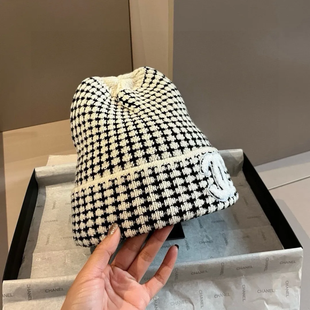 💰70¥ Chanel knitted beanie