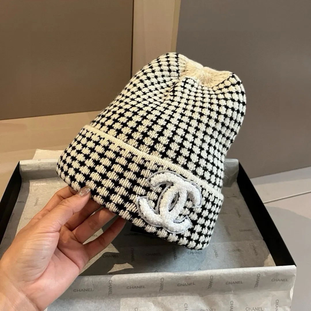 💰70¥ Chanel knitted beanie