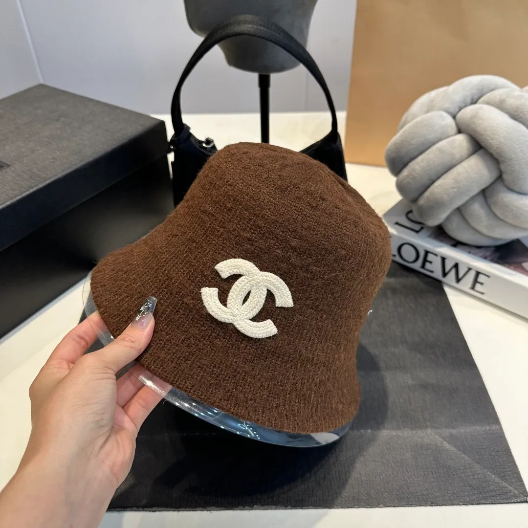 P60 CHANEL Chanel 2025 new style fisherman hat with small fragrance, 🔆Versatile everyday style ~ a must-have for going out on the street