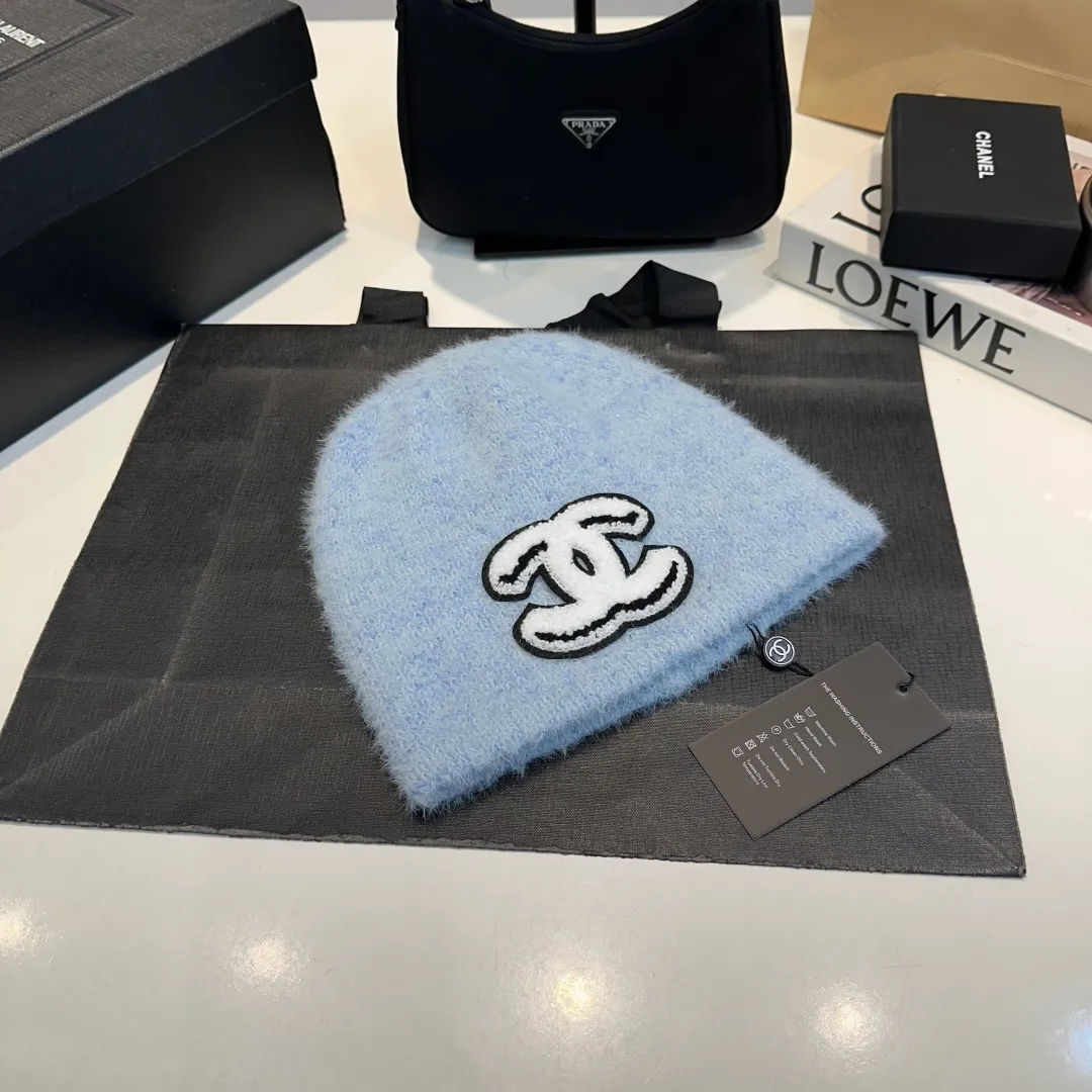 P60 Chanel Chanel 25 autumn and winter new knitted cold hat woven pattern wool knitted beanie