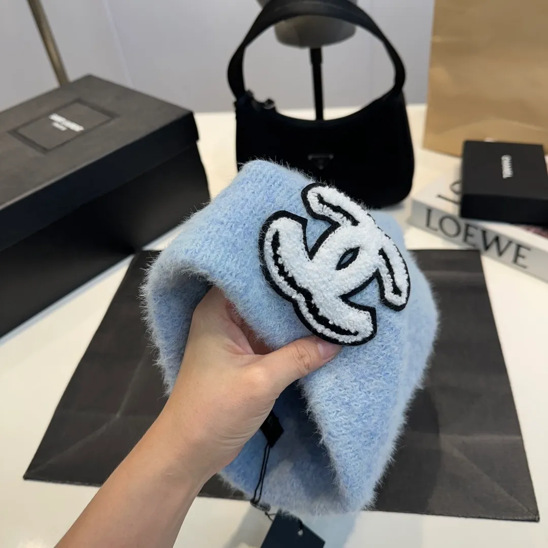 P60 Chanel Chanel 25 autumn and winter new knitted cold hat woven pattern wool knitted beanie