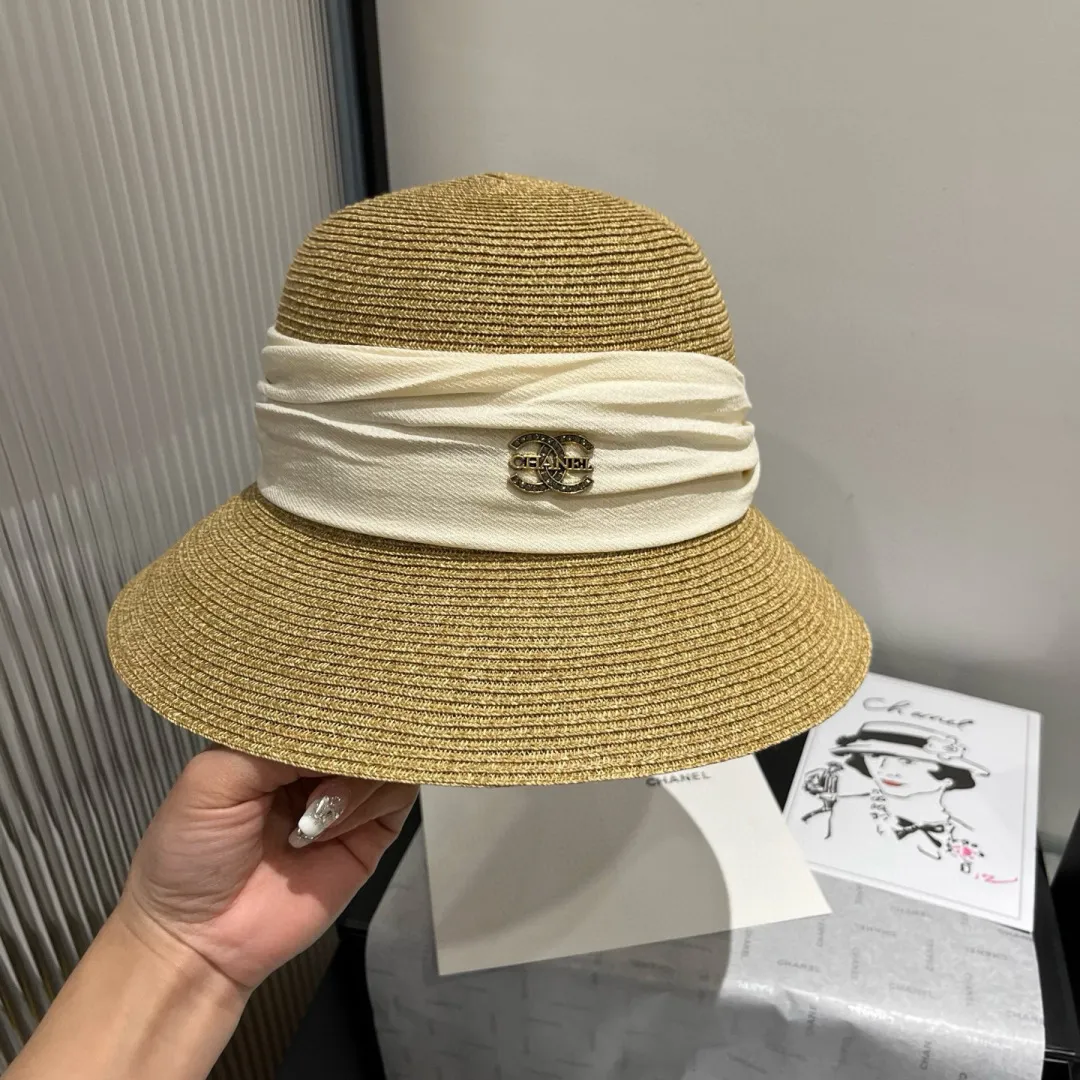 💰150¥ Chanel straw hat, made of fine straw, foldable, head circumference 57cm