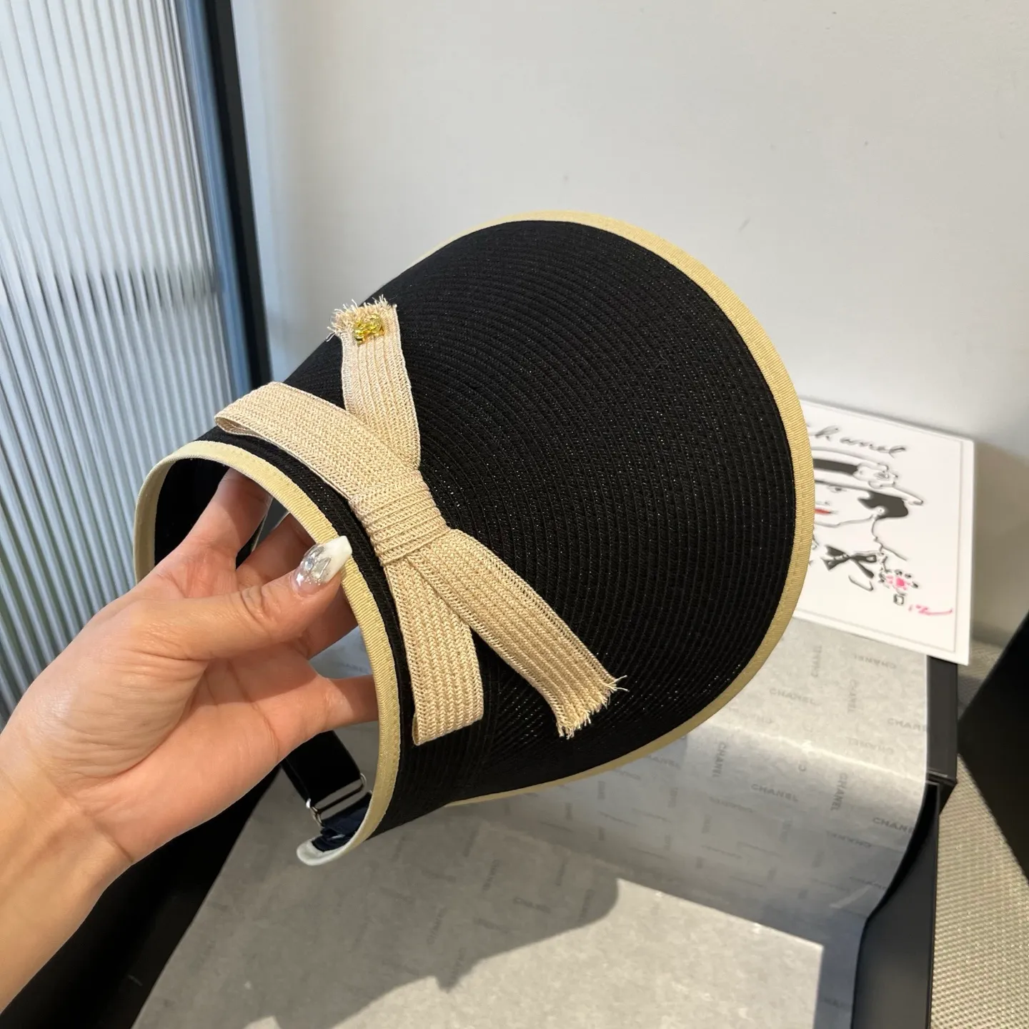 130¥ Chanel empty top sun hat, PP straw fabric, adjustable