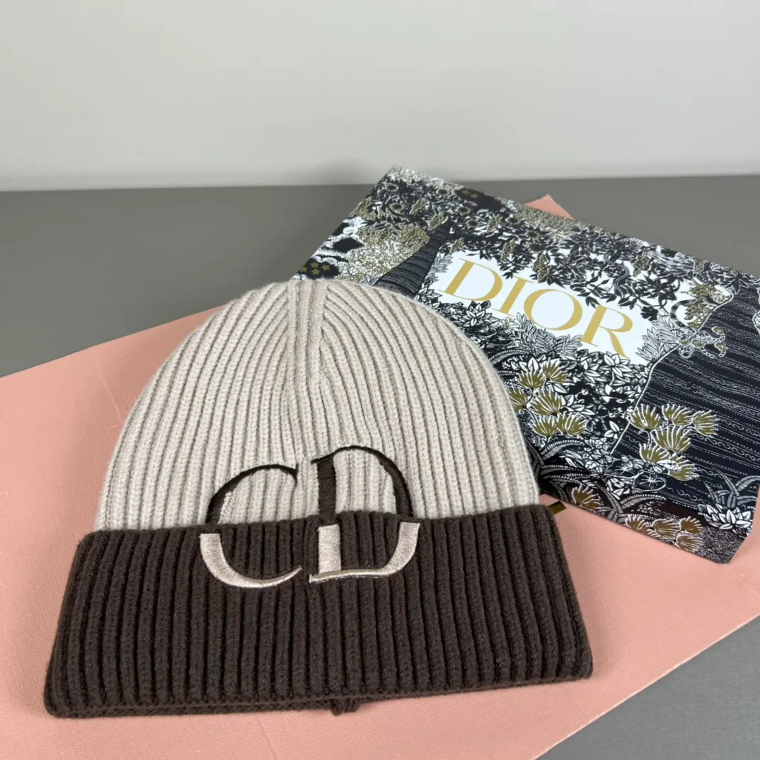 P50 with dust bag DIOR Dior original single hat official website new product Love][Love] Wool Cashmere Double-layer Hat😱😘Warm and fashionable, simple and elegant, more fashionable and high-end!
