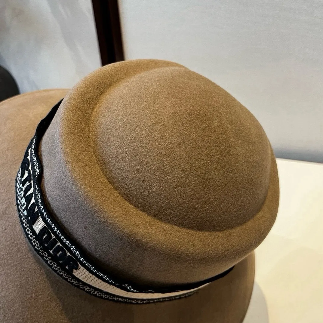 💰200¥ Dior new autumn and winter wool basin hat, 100% wool fabric%, head circumference 57cm